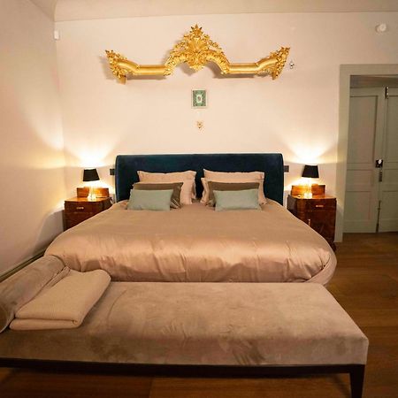 Palazzo Carafa Santangelo Bed & Breakfast เนเปิลส์ ภายนอก รูปภาพ